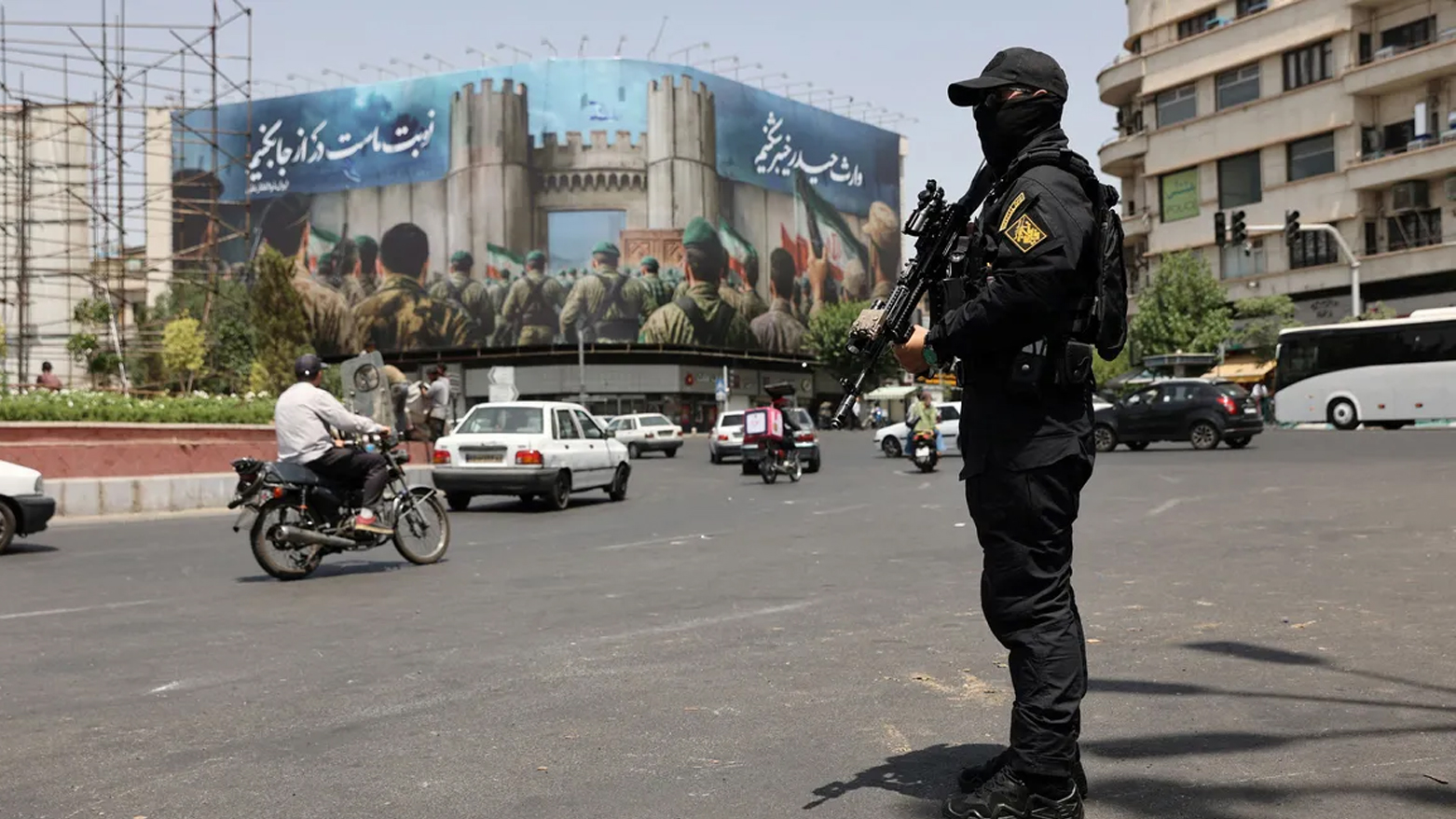 İranlı aydınlardan tutuklamalara karşı ortak bildiri: ‘Derhal serbest bırakılsınlar’