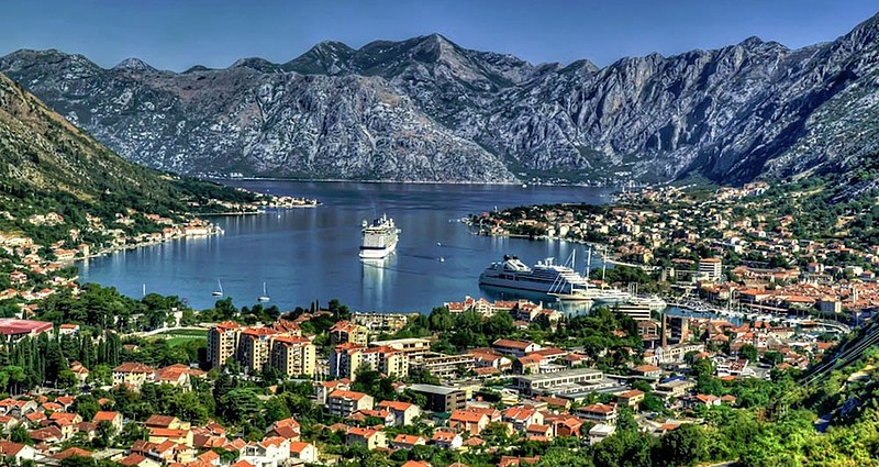 Karadağ Türkiye’den vizesiz seyahati askıya aldı: Turlar peş peşe iptal ediliyor