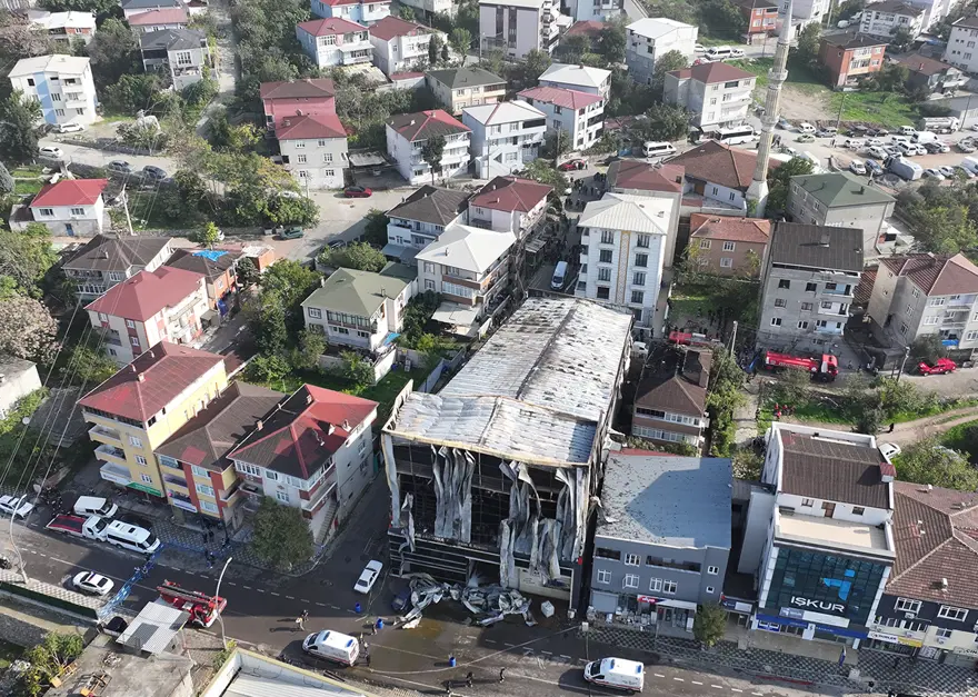 Kocaeli’deki parfüm fabrikası yangını: İşçiler sigortasız mı çalıştırıldı?