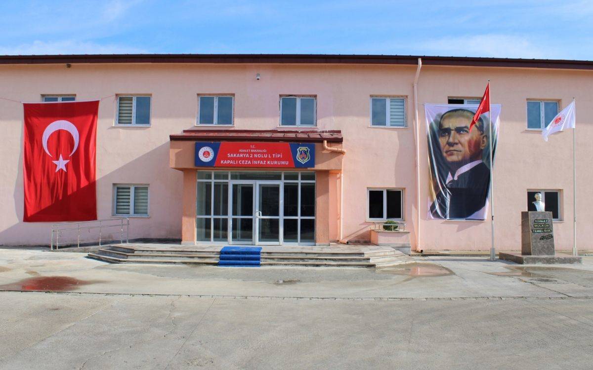 Sakarya’da cezaevinde zehirlenen tutuklu sayısı 171’e yükseldi