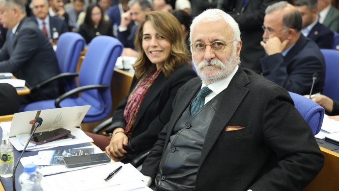 Saruhan Oluç’tan ‘kayyım’ açıklaması: Eli kulağındadır, sonuna geliniyor