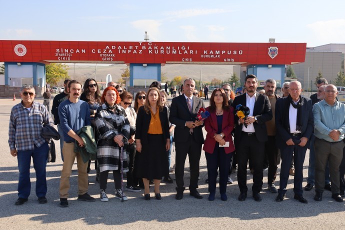 DEM Parti’den Sincan Cezaevi önünde açıklama