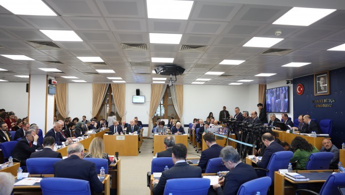 DEM Parti’den Kültür ve Turizm Bakanlığı’na Kürtçe ve diğer dilleri teşvik talebi