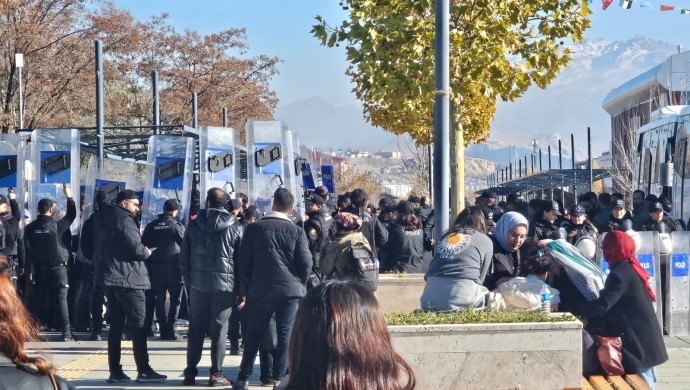 Şüpheli çocuk ölümü protestosu: Van YYÜ’de gözaltılar var