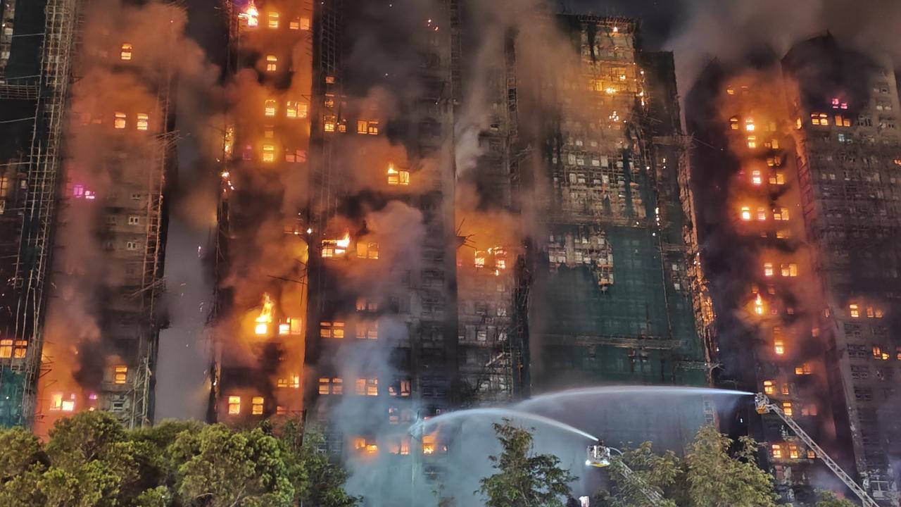 Hong Kong’da yangın: 44 ölü, 279 kişi kayıp