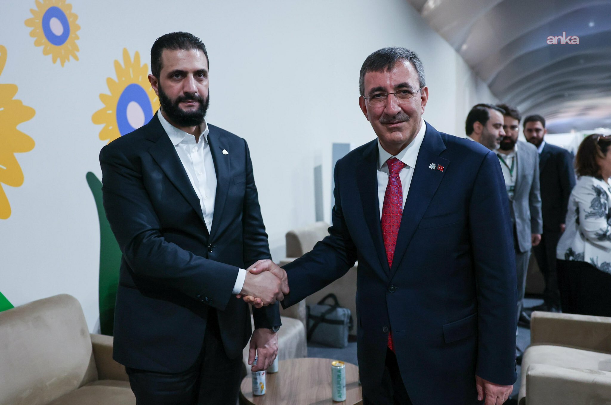 Cumhurbaşkanı Yardımcısı Yılmaz, Ahmed Şara ile görüştü