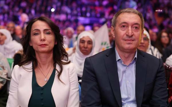 DEM Parti: Bu yeni yıl hepimiz için barış, demokrasi ve kardeşlik yılı olsun