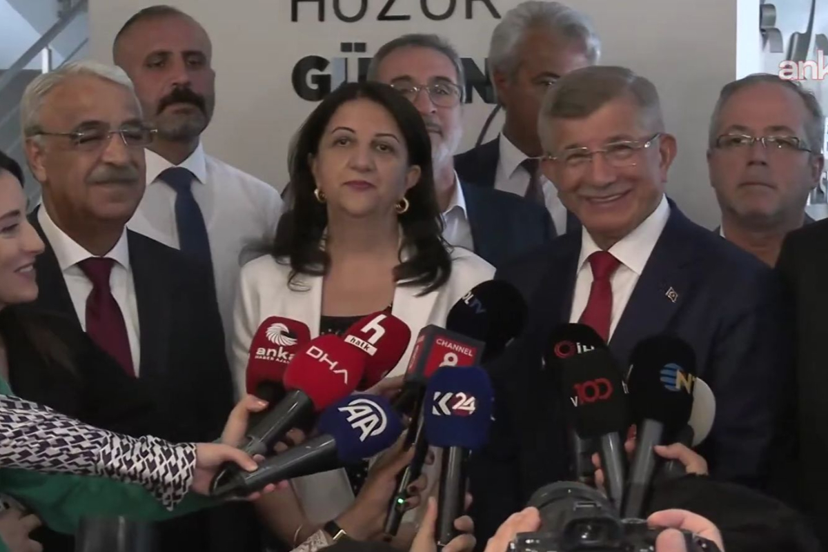 DEM Parti İmralı heyeti yarın Davutoğlu ile görüşecek