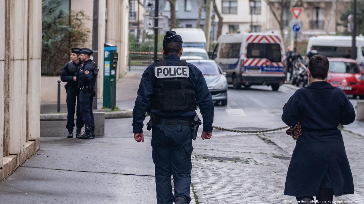 Almanya, görevli personele yönelik saldırılara karşı ceza yasasını sertleştiriyor