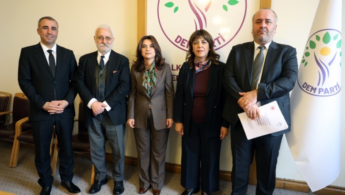 DEM Parti çözüm raporunu Meclis’e verdi