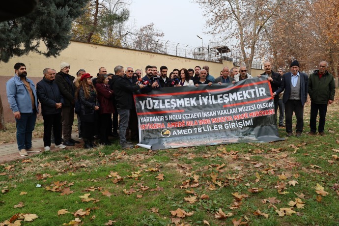 Diyarbakır’da 5 Nolu Cezaevi önünde çağrı: İşkence ve kötü muamele sonlandırılsın