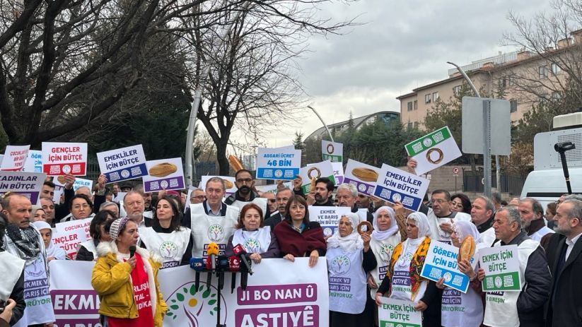 Emekçiler meclis kapısında seslendi: Savaşa değil halka bütçe