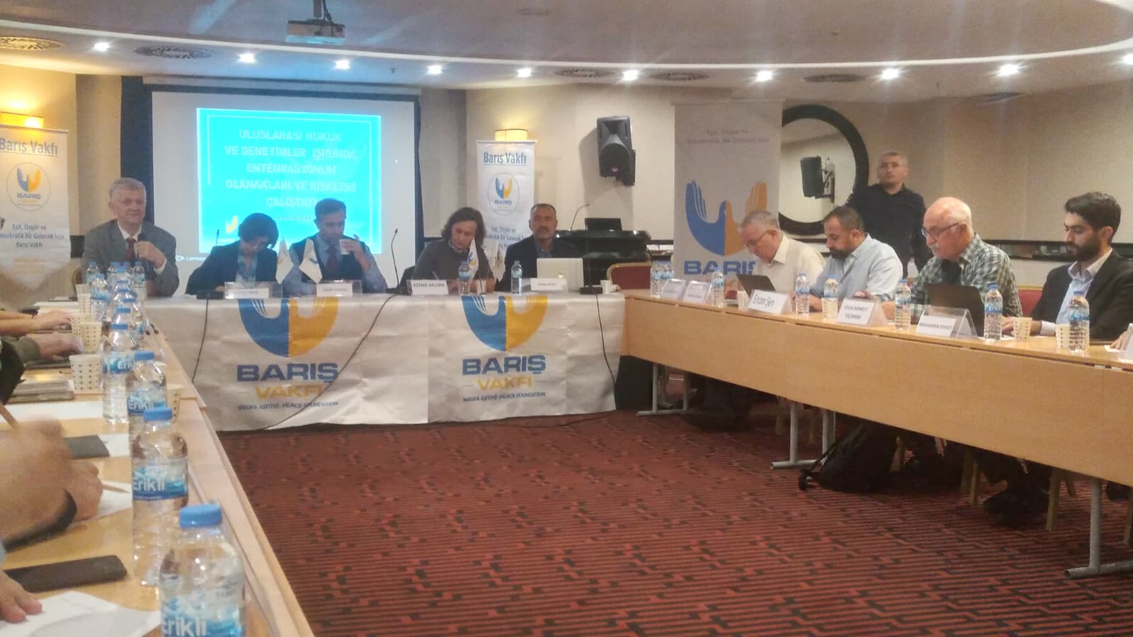 Barış Vakfı’ndan konferans: Sürecin imkan ve riskleri masada