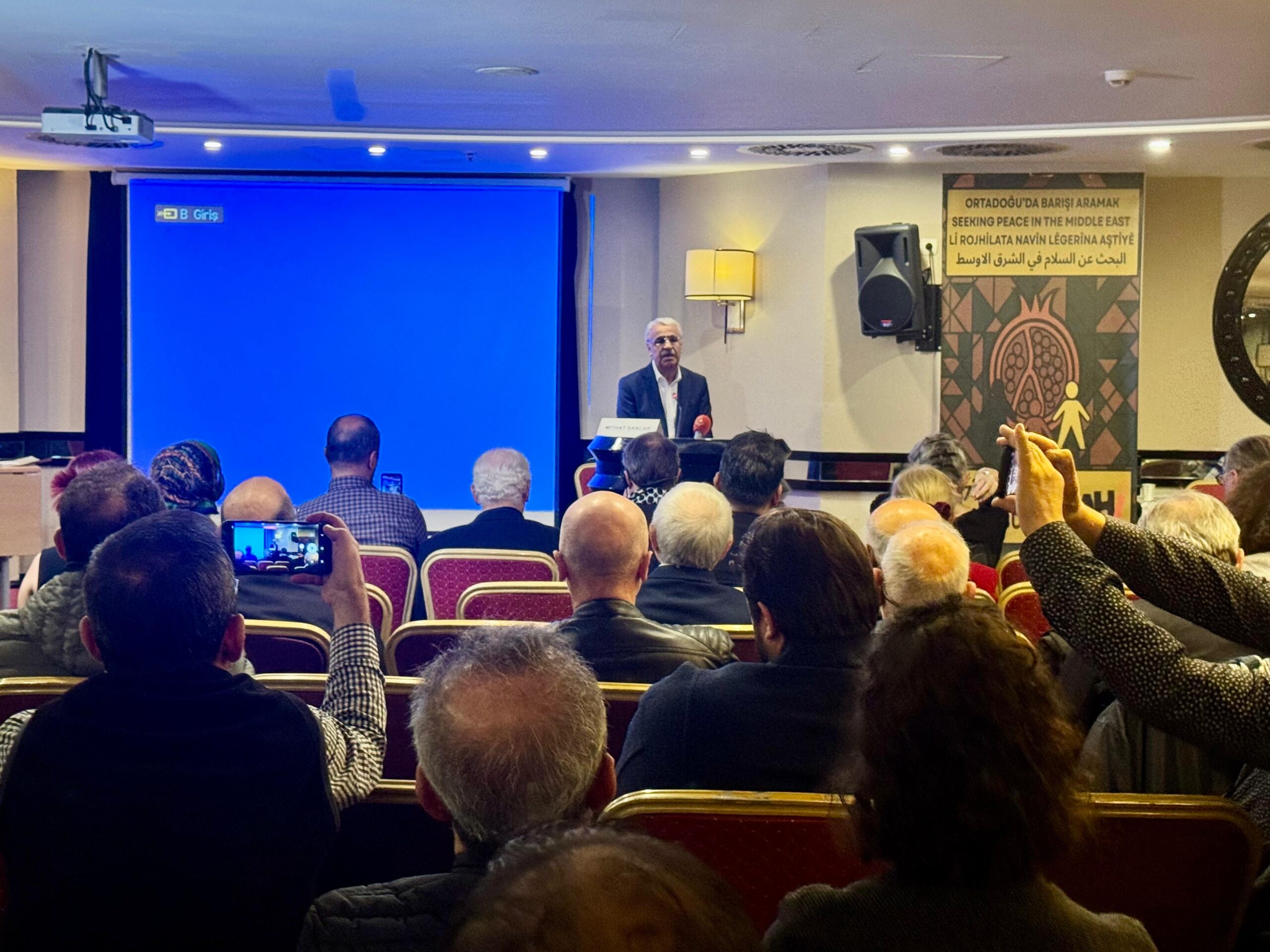 ‘Ortadoğu’da Barışı Aramak’ konferansında ‘süreç’ vurgusu