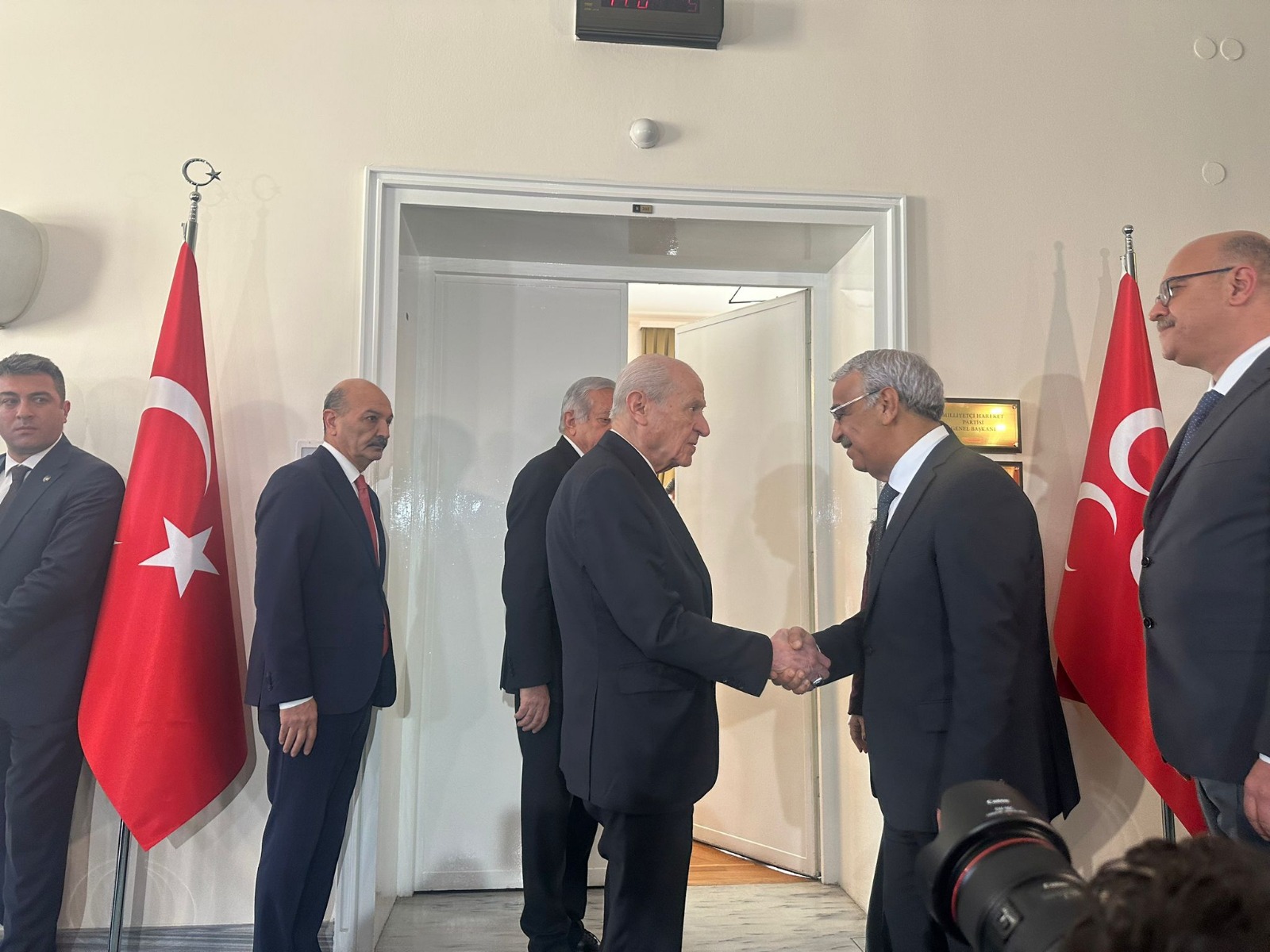 DEM Parti İmralı Heyeti, Bahçeli ve Babacan ile görüştü