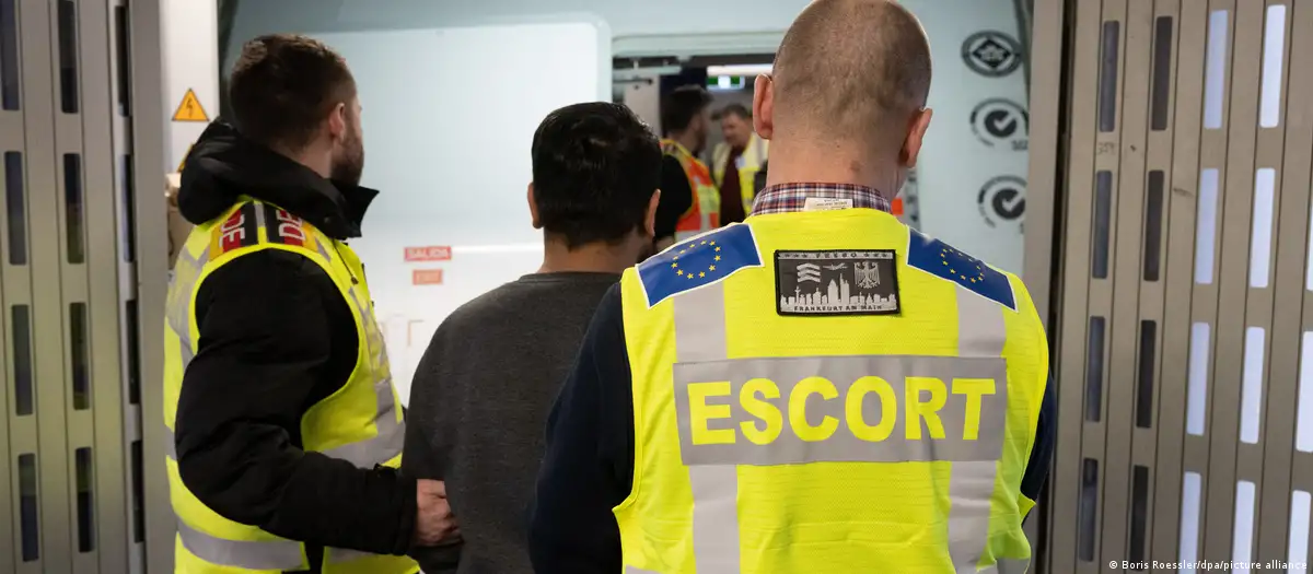 11 yıl aradan sonra Almanya’dan Suriye’ye ilk sınır dışı