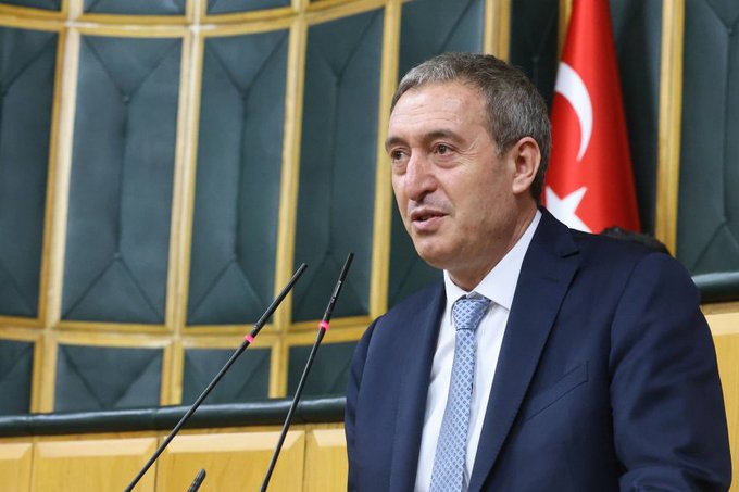 Tuncer Bakırhan grup toplantısında konuşuyor