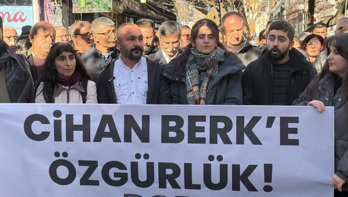 Gazeteci Cihan Berk’in tutuklanması protesto edildi