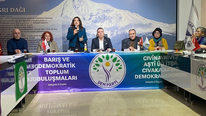 Öcalan’dan Komisyon görüşmesi yorumu: Siyasal bir heyetle tarihi görüşme