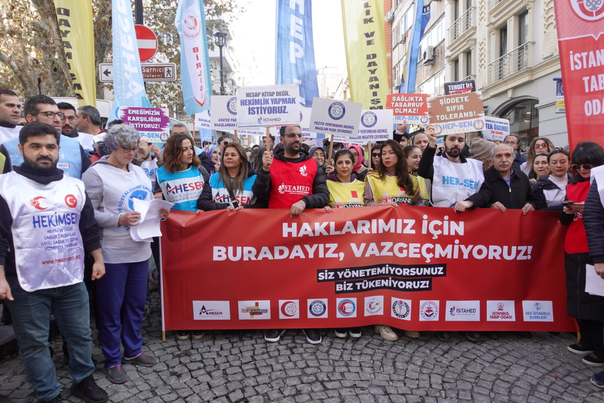 Sağlık çalışanları: Aile hekimlerini umutsuz hale getirmeyin