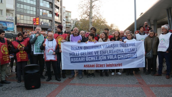 Asgari Ücret İnisiyatifi’nden İzmir’de açıklama: Ücreti emekçiler belirlesin