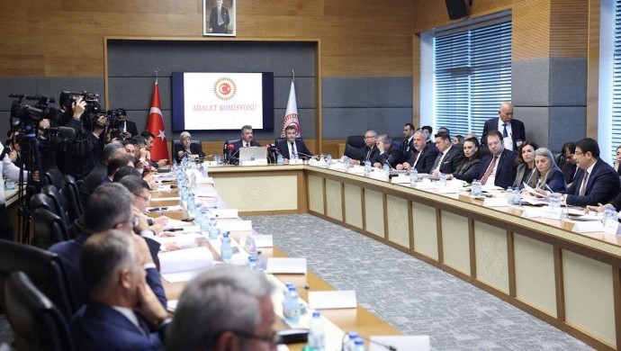 11. Yargı Paketi komisyonda kabul edildi: Cinsel istismar ve aile içi cinayet değişikliği