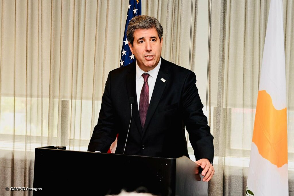 ABD Dışişleri Bakan Yardımcısı Michael Rigas Irak’ta