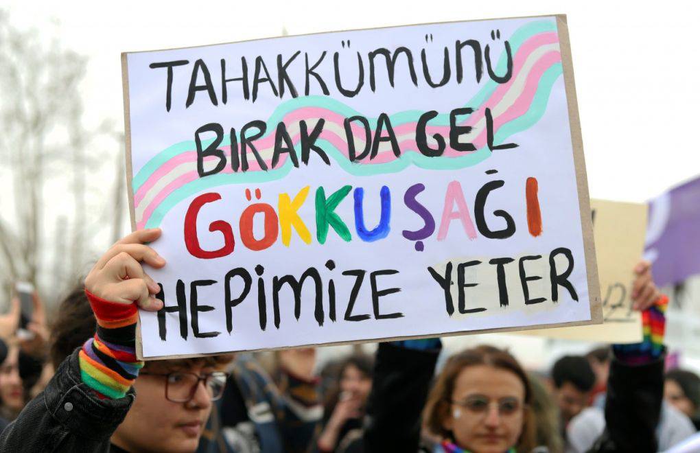 LGBTİ+’lar için bu yıl da sansür yılı oldu: Yasaklar, soruşturmalar, erişim engelleri…