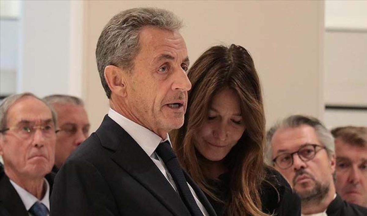 Fransa eski cumhurbaşkanı Sarkozy ve eşi Carla Bruni hakkında yeni dava talebi