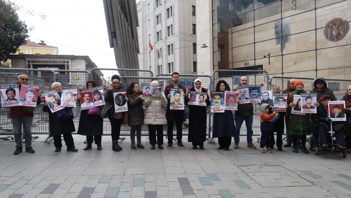 Cumartesi Annelerin’den 25 yıl önce kaybedilen Tanış ve Deniz için adalet çağrısı