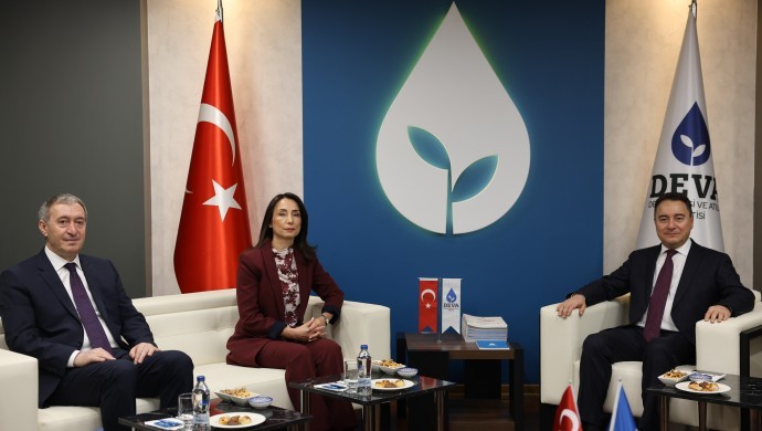 Kuzey ve Doğu Suriye gündemi: DEM Parti, DEVA Partisi ile görüşüyor