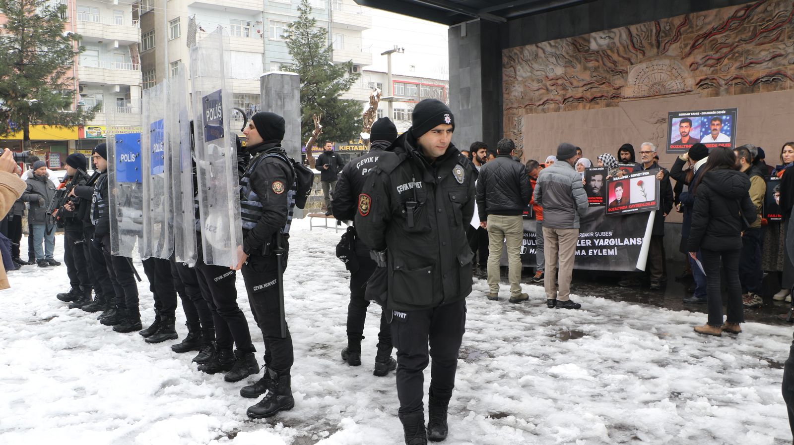 Kayıp yakınları Deniz, Tanış, Ertak ve Gökoğlu için adalet istedi
