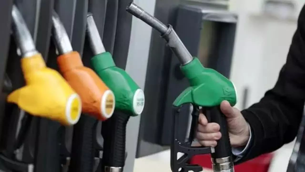 Akaryakıta yeni zam