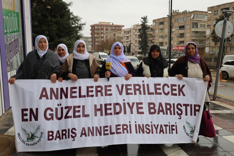 Barış Anneleri ‘Halep’ için yola çıktı: ‘En güzel hediye barış’