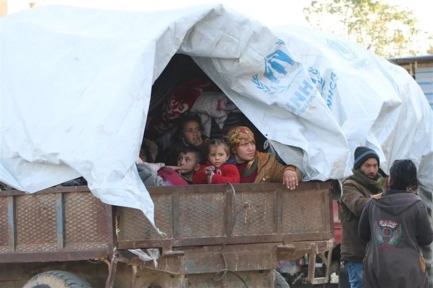 Kobani’de kuşatma | BM: 170 binden fazla kişi yerinden edildi