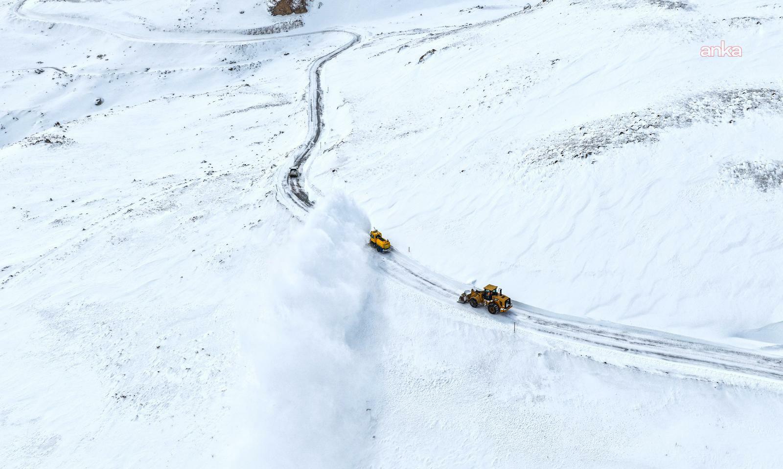 Van’da kar nedeniyle 96 yerleşim yerine ulaşılamıyor