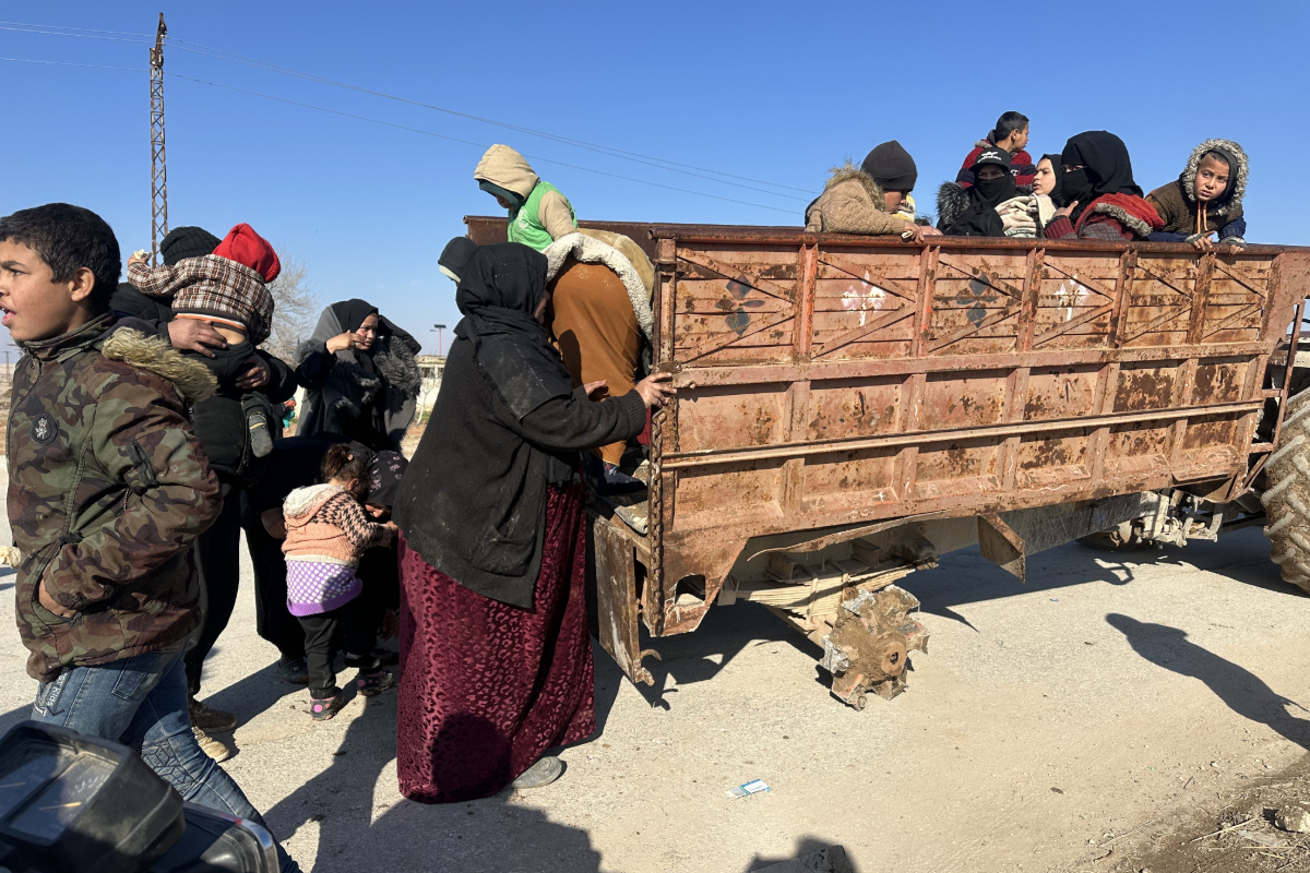 Kuzey ve Doğu Suriye’de insani kriz: Kobani’de kuşatma, Kamişlo’da dayanışma