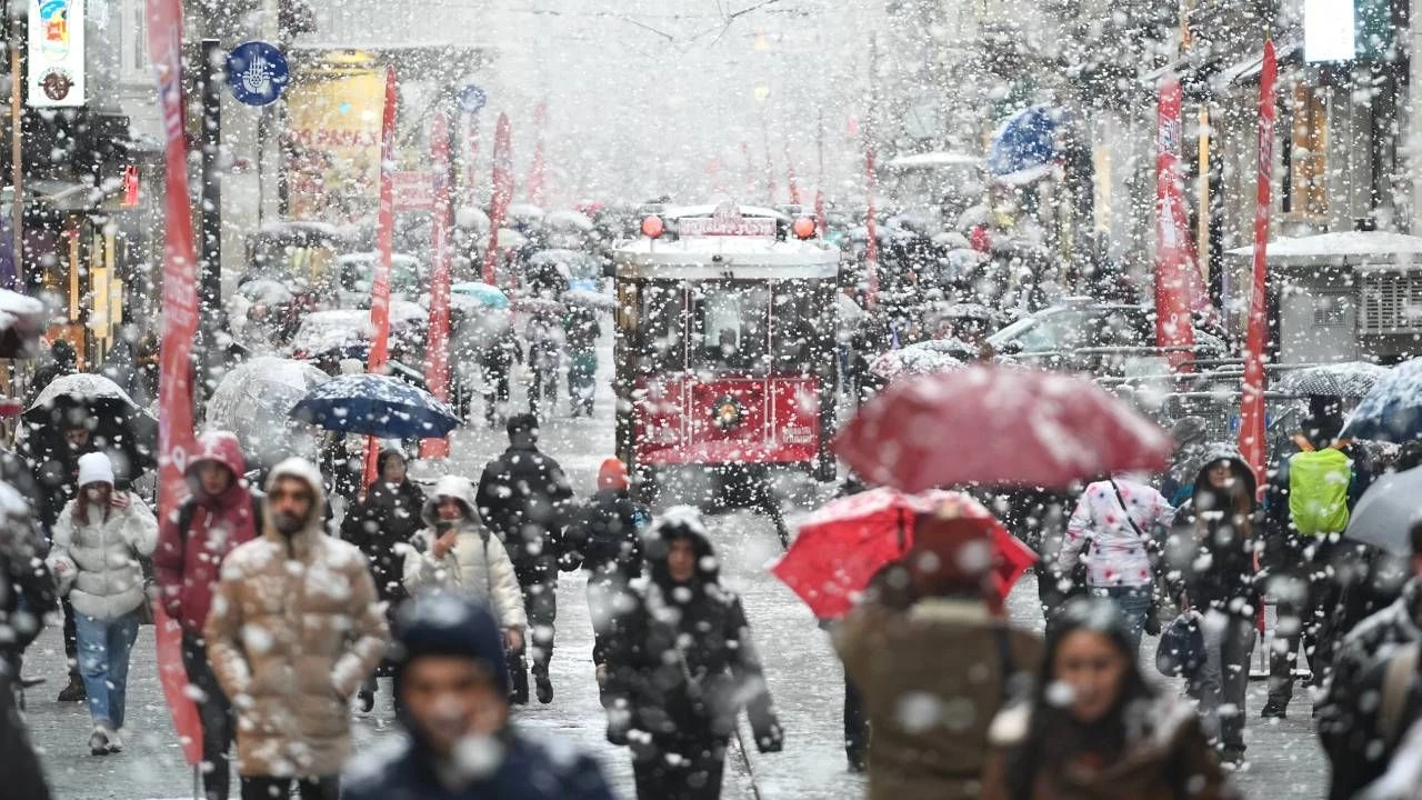 Pazartesi İstanbul’da kar yağışı bekleniyor