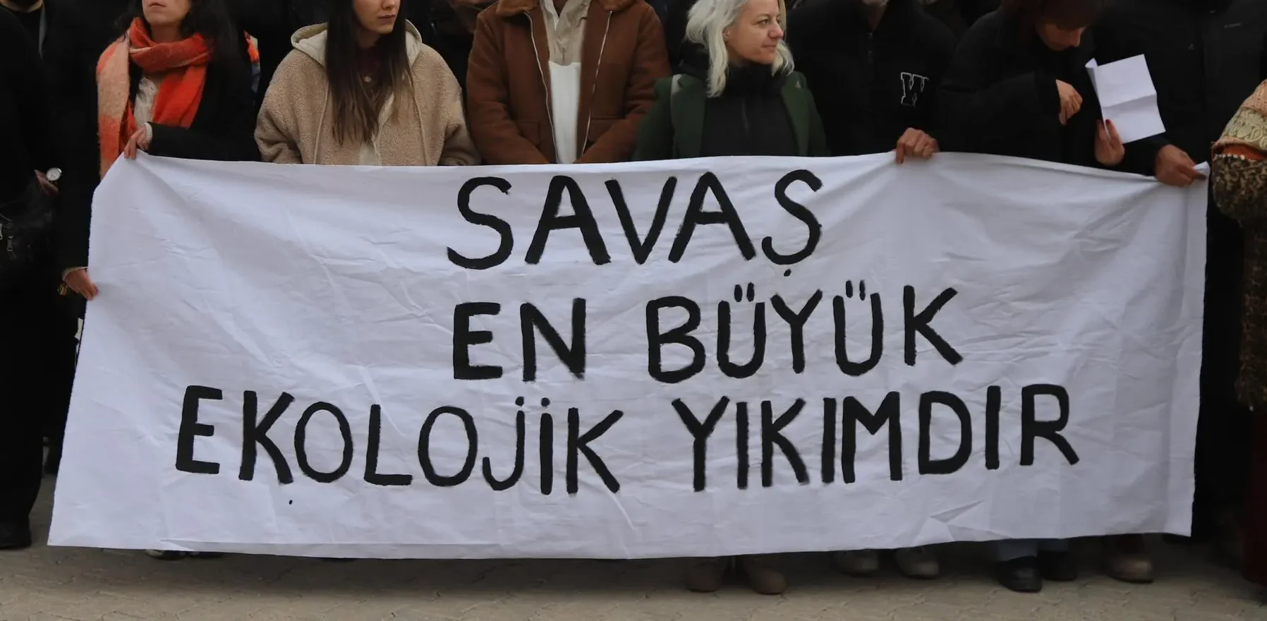 54 STK’dan ortak açıklama: Suriye’de kadın özgürlüğü ve ekoloji hedef alınıyor