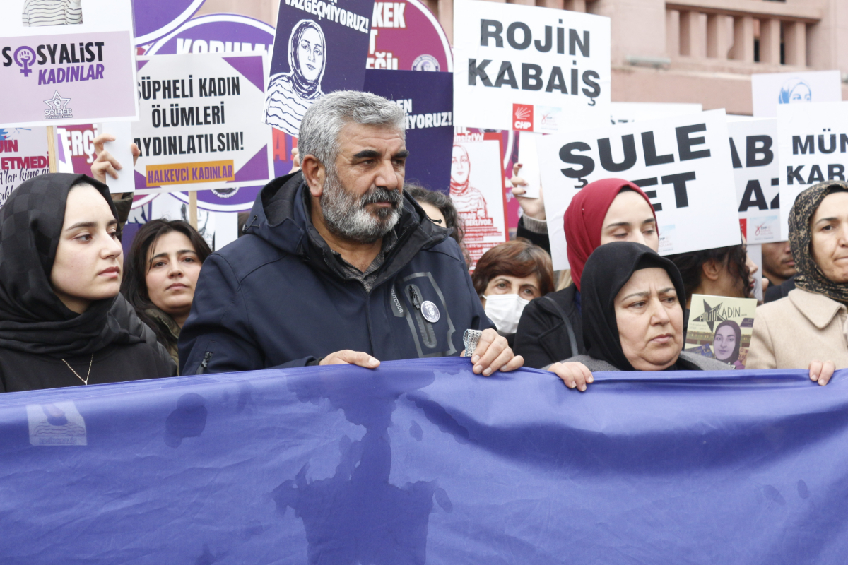 Kadınlar Ankara’da Rojin Kabaiş için buluştu