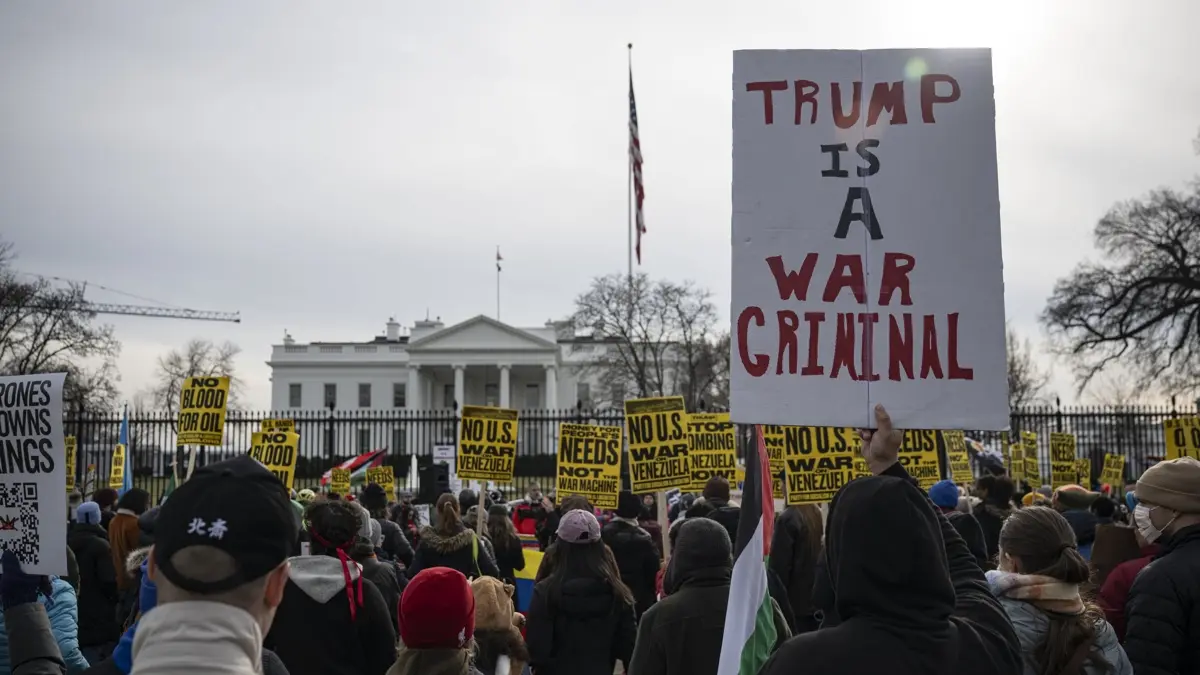 Beyaz Saray önünde protesto: Petrol için kan dökülmesin