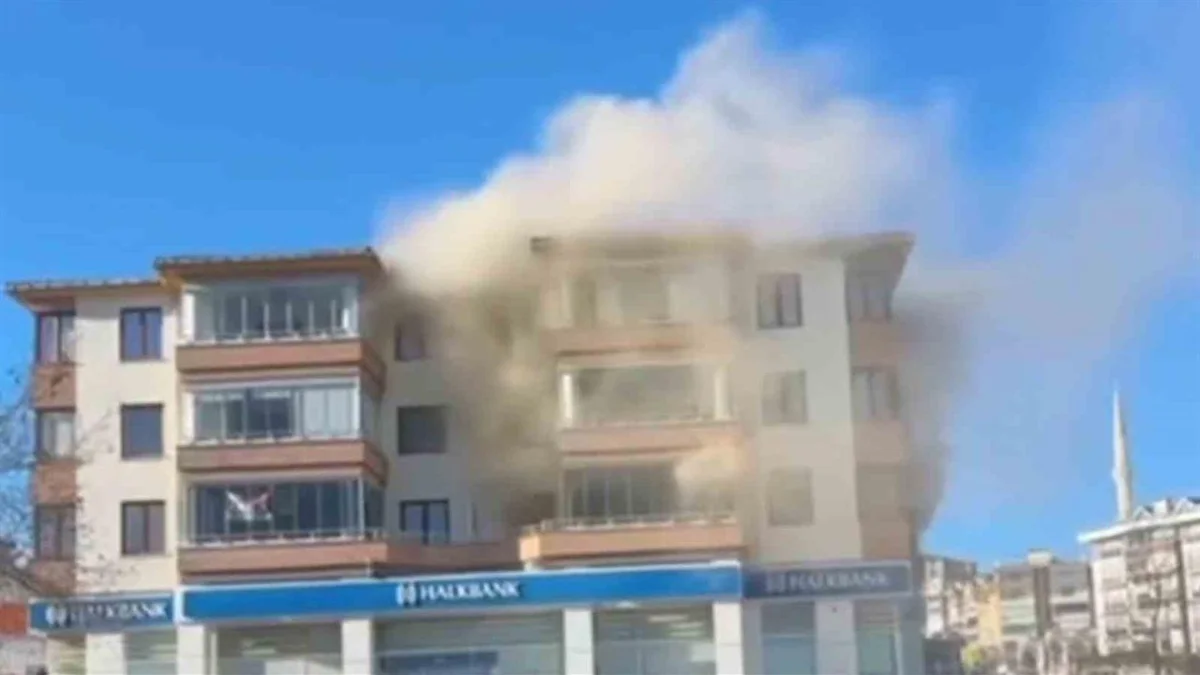 Tekirdağ’da şüpheli kadın ölümü: Yangın çıkan evde bıçakla öldürülmüş olarak bulundu