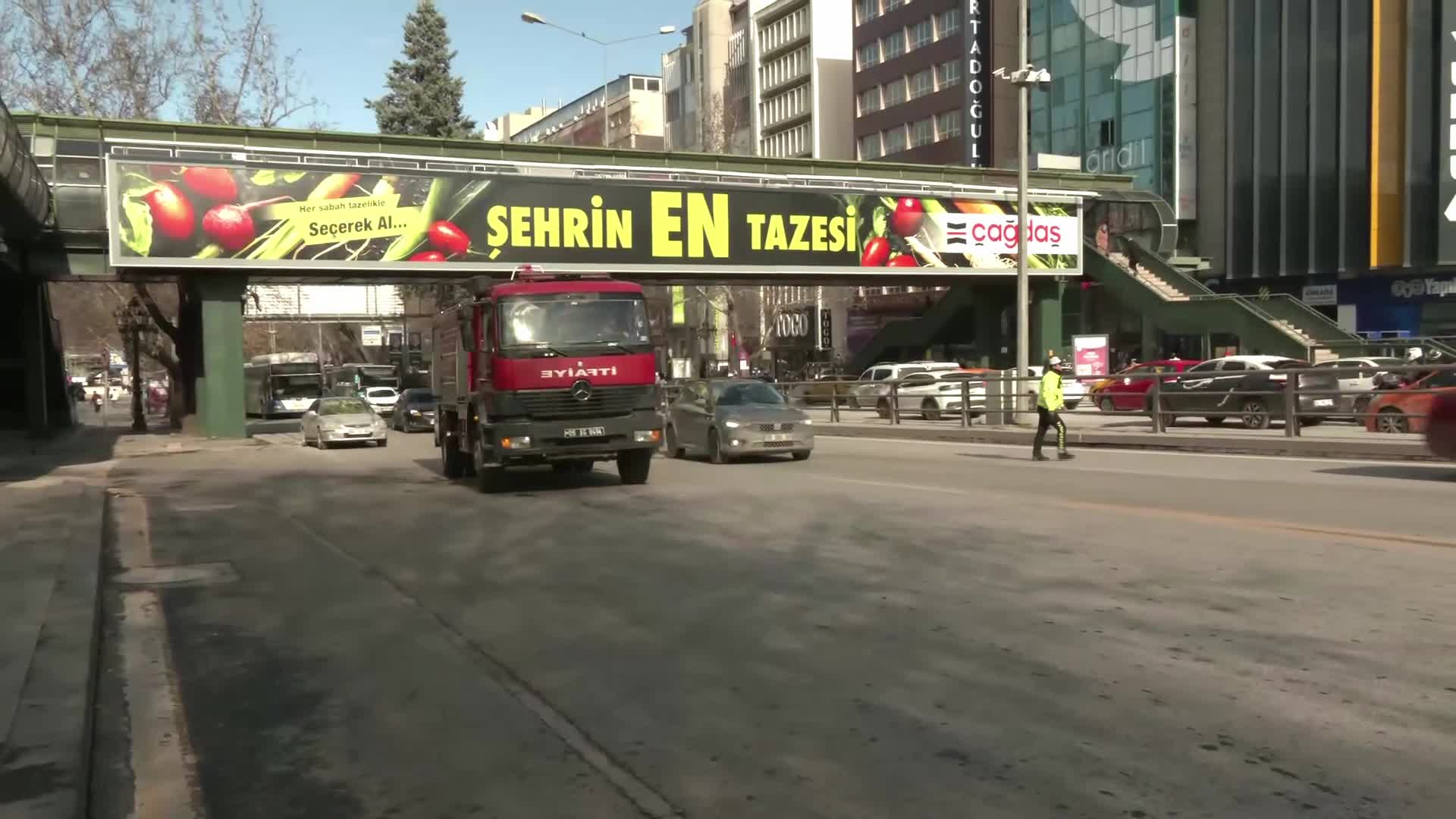 İçişleri Bakanlığı bahçesinde yangın