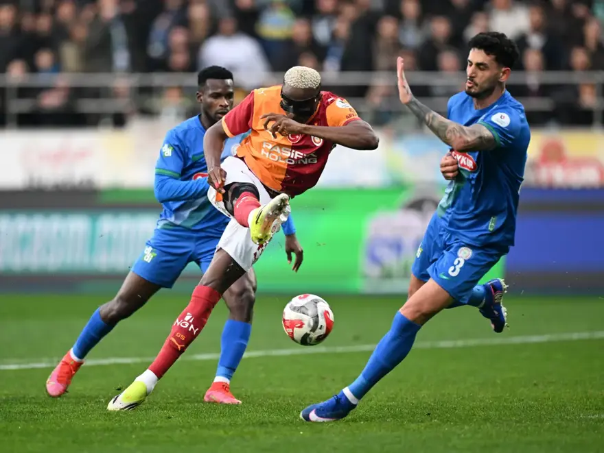 Galatasaray 3 puanı 3 golle aldı