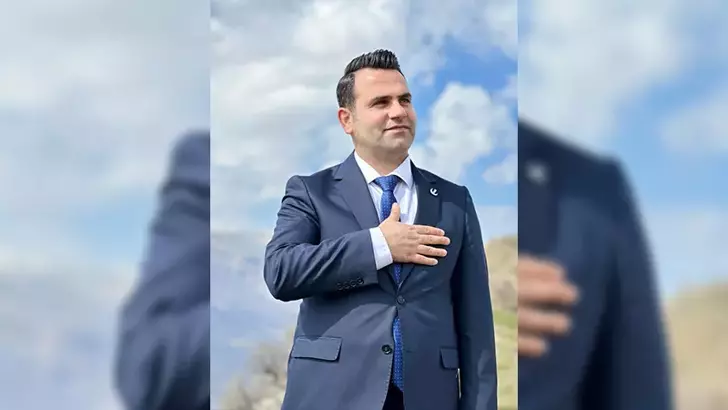 Derecik Belediye Başkanı Hasan Dinç’in başkanlığı düştü