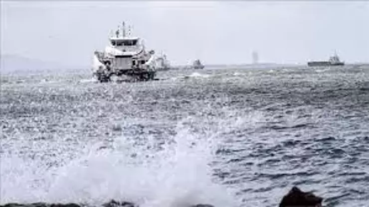 İzmir’de vapur seferleri iptal edildi