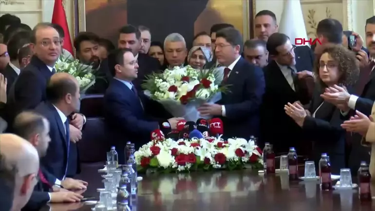 İçişleri ve Adalet Bakanlığı’nda devir teslim töreni: Çiftçi ve Gürlek görevi devraldı