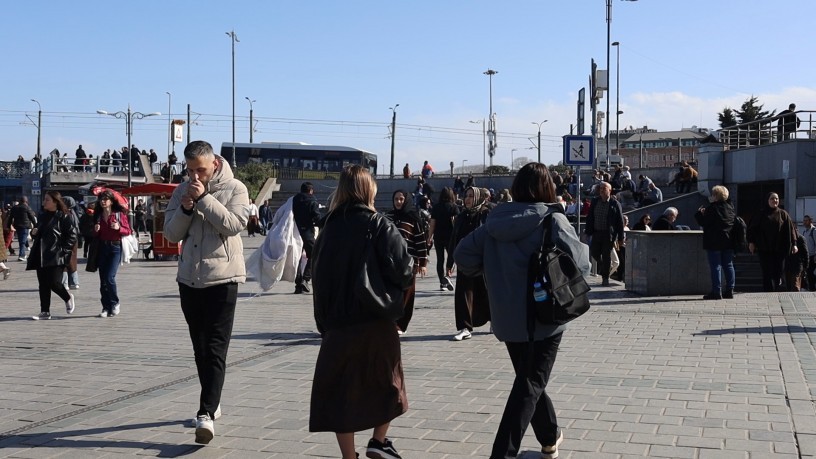 İstanbul sokaklarında anadilinde eğitim isteği: ‘Dilini unutan haklarını da unutur’