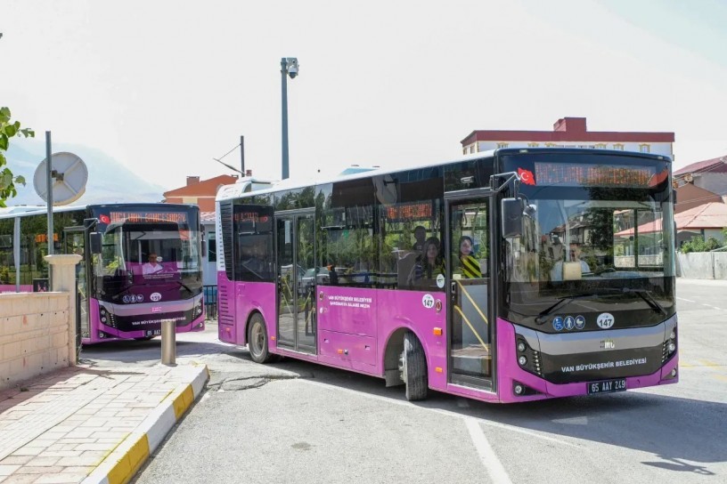 Kayyım Başkale’deki tek belediye otobüsünü geri çekti: İlçede ulaşım krizi