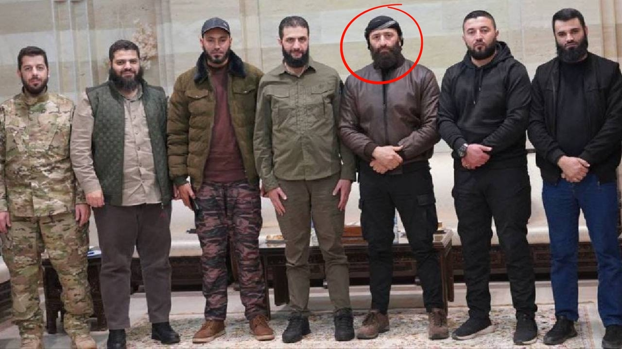 Dera’nın silahlı lideri Ahmed el-Avda Şam’daki geçici yönetime teslim oldu